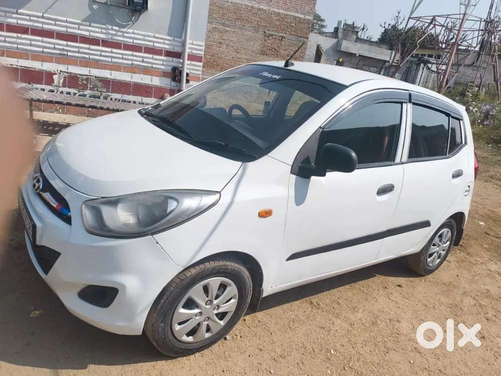 Hyundai I10 2011 Petrol 64000 Km Driven