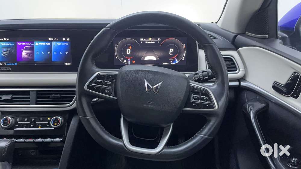 Mahindra Xuv700 2.2 Ax 7 Diesel At Luxury Pack Str, 2023, Diesel