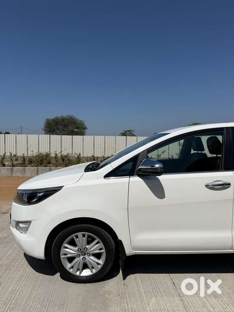 Toyota Innova Crysta 2.8z Automatic, 2018, Diesel