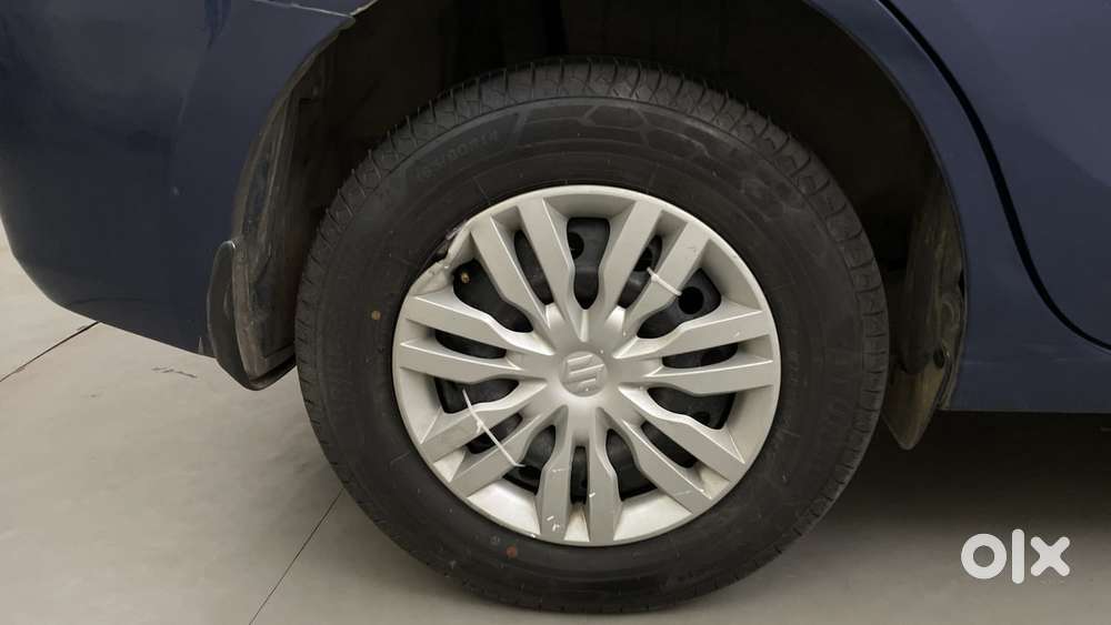 Maruti Suzuki Dzire 1.2 Vxi Amt, 2019, Petrol