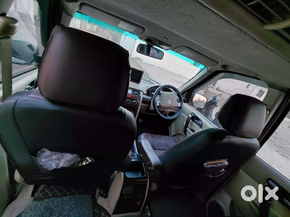 Tata Safari Strome 2013