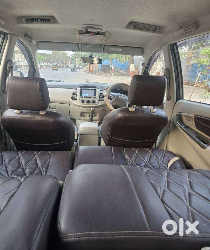 Toyota Innova 2.5 Gx (diesel) 8 Seater Bs Iv, 2014, Diesel