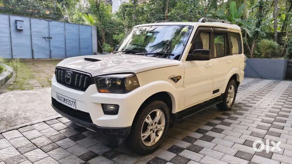 Mahindra Scorpio Classic 2016 Diesel Automatic