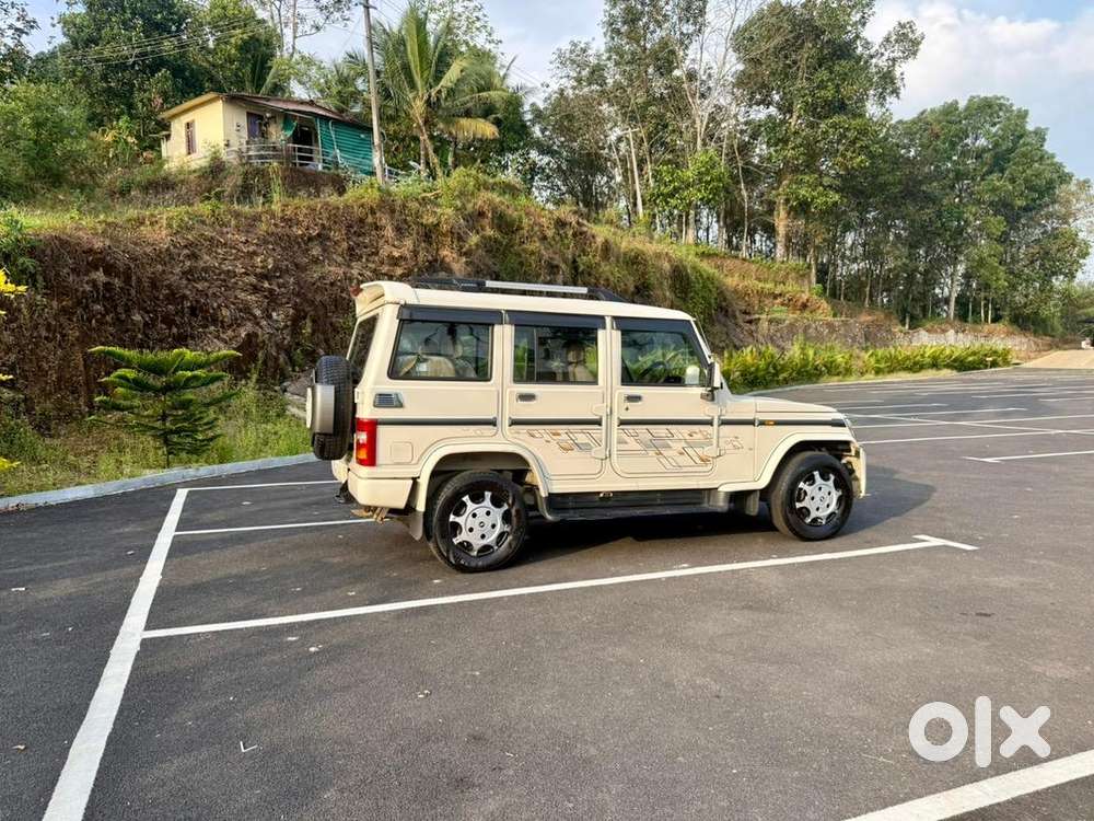 2018 Bolero Zlx Top Variant
