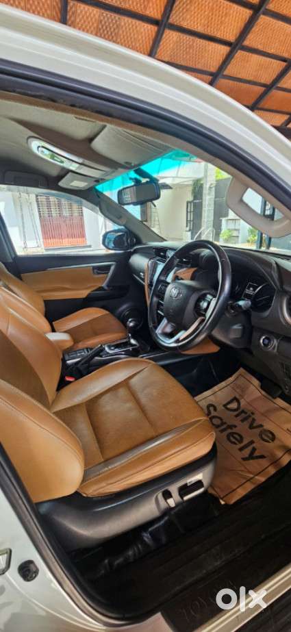 Toyota Fortuner 4x2 At 2.8 Diesel, 2022, Diesel
