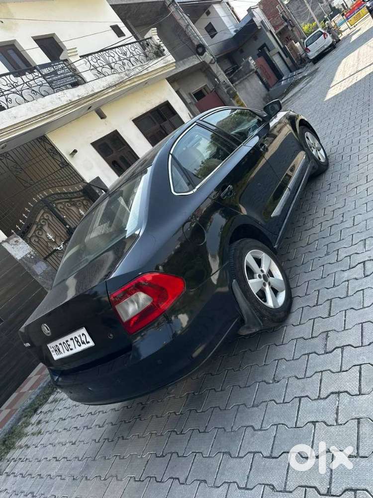 Skoda Rapid 1.5 Elegance Tdi At Black Package, 2015, Petrol
