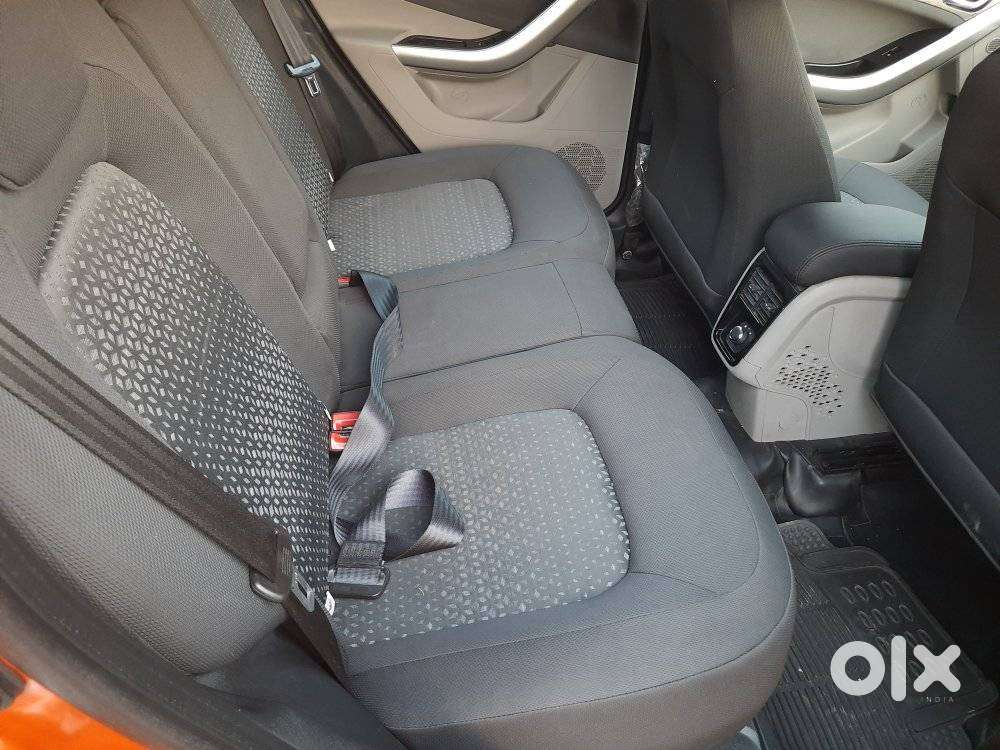 Tata Nexon 1.2 Revotron Xza Plus Dualtone, 2018, Petrol