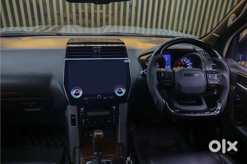 Toyota Land Cruiser Prado Vx L, 2011, Diesel