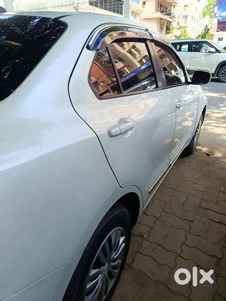 Maruti Suzuki Dzire 1.2 Vxi, 2023, Petrol