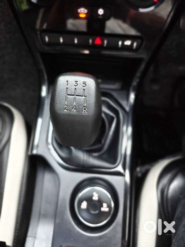Tata Nexon Smart Plus S 1.2 Revotron Petrol 5 Mt, 2024, Petrol