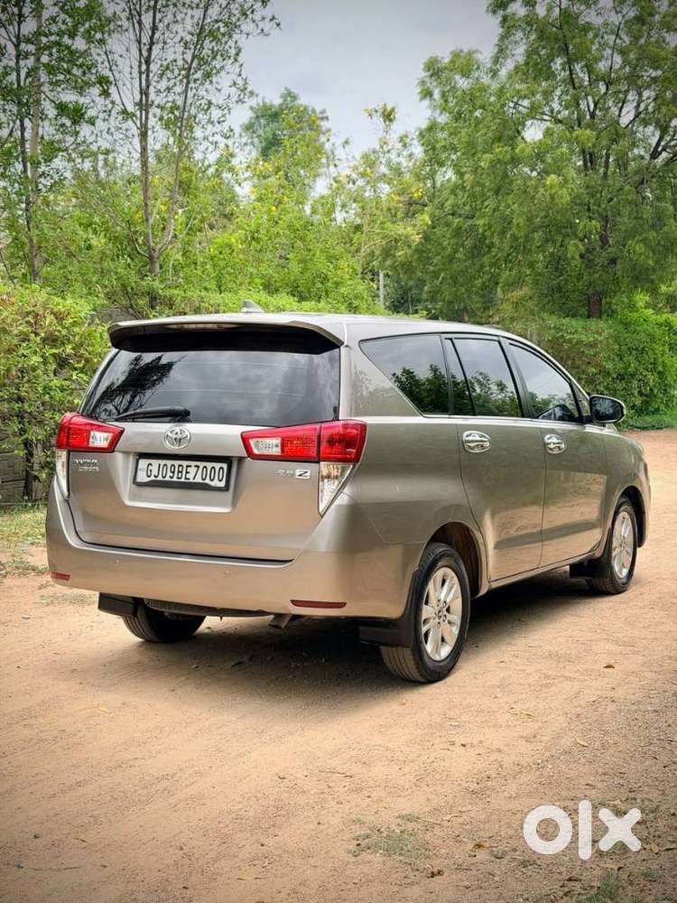 Toyota Innova Crysta 2.8 Zx At 7 Seater, 2017, Diesel
