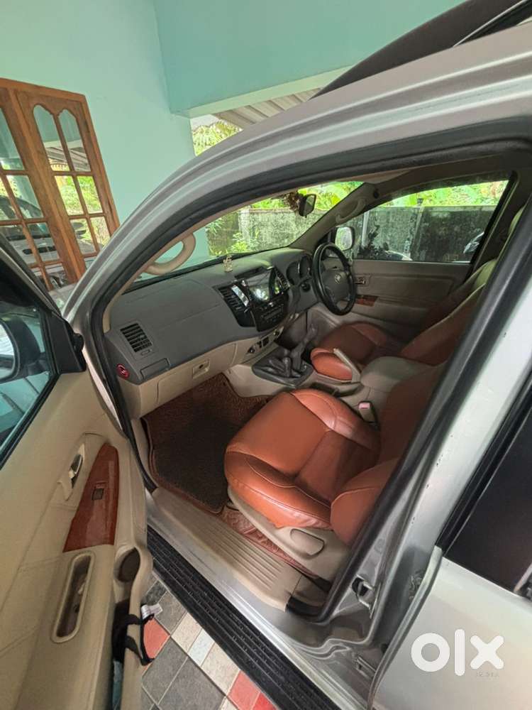 Toyota Fortuner Diesel Manual 2010