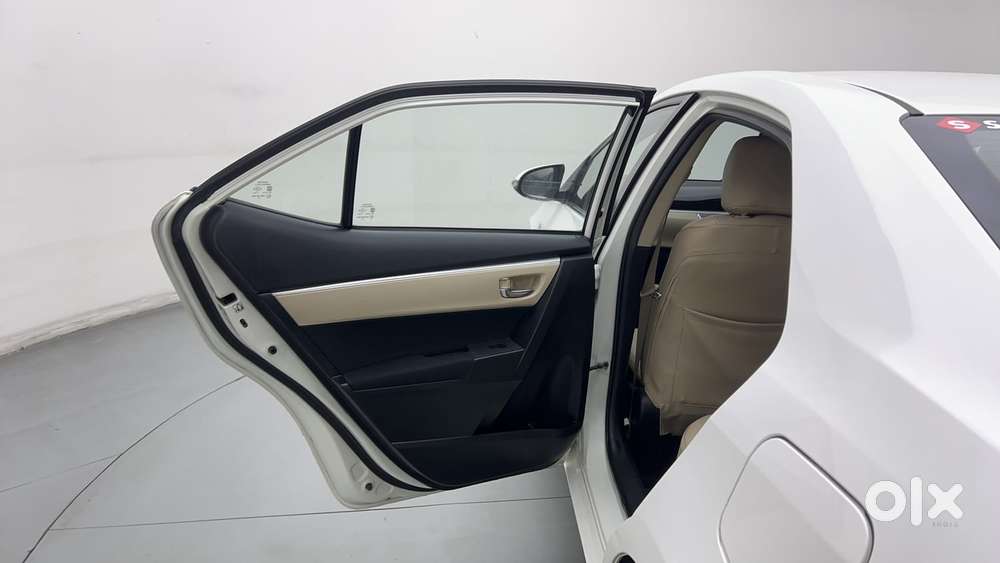 Toyota Corolla Altis 1.8 G, 2016, Petrol