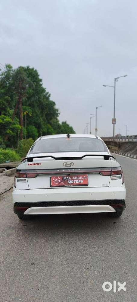 Hyundai Verna 1.5 Sx Petrol Mt, 2025, Petrol