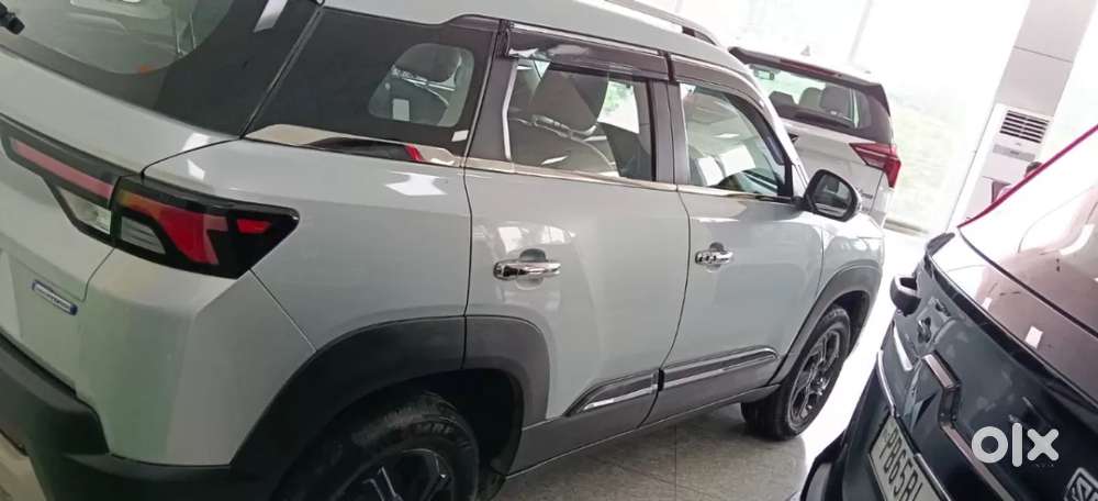 Maruti Suzuki Vitara Brezza 1.5 Zxi, 2024, Petrol