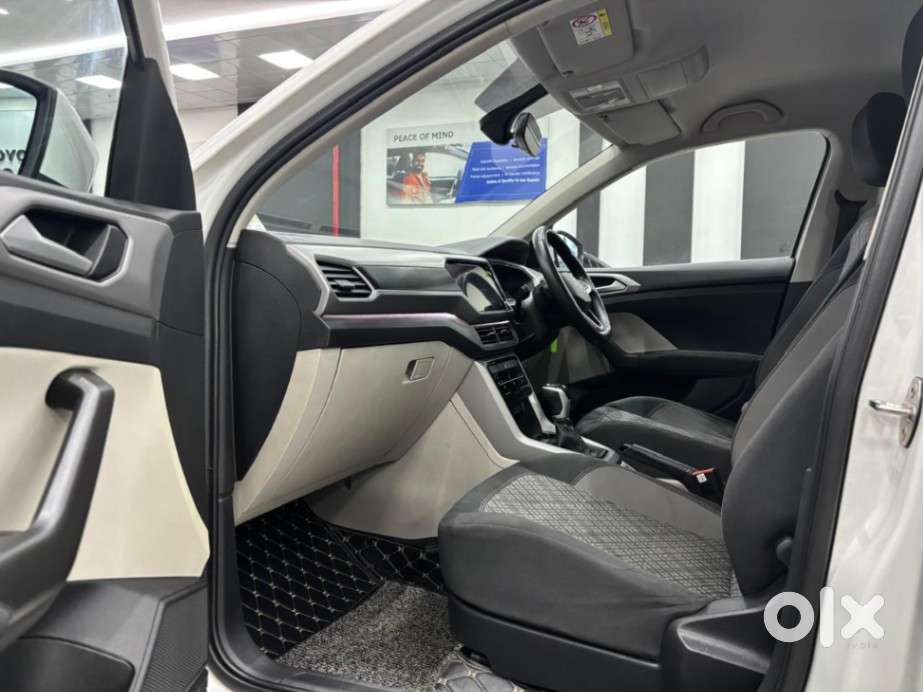 Volkswagen Taigun 1.0 Tsi Highline At, 2023, Petrol