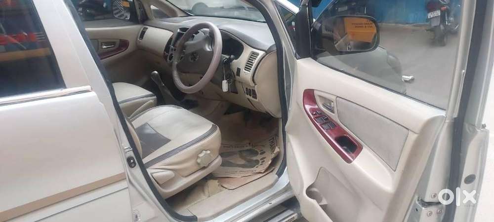 Toyota Innova 2.5 G (diesel) 8 Seater, 2006, Diesel