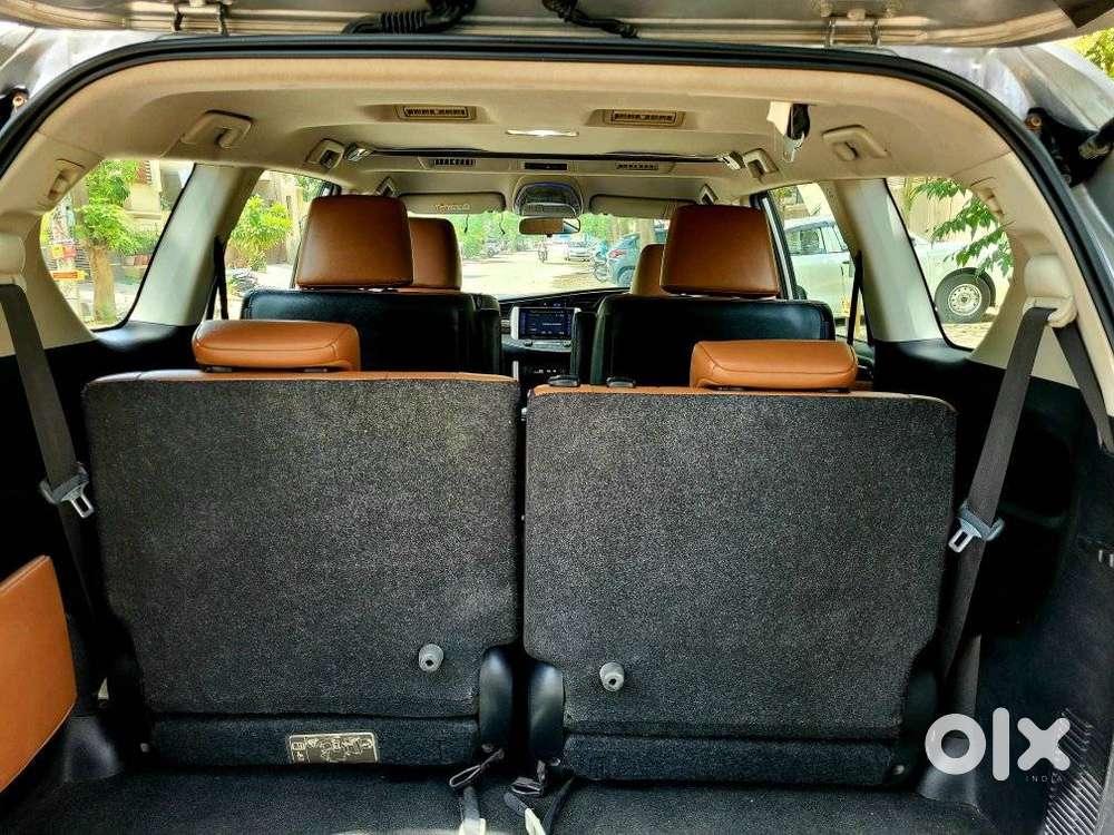 Toyota Innova Crysta 2.8z Automatic, 2018, Petrol