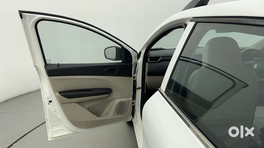 Renault Triber Rxl, 2022, Petrol