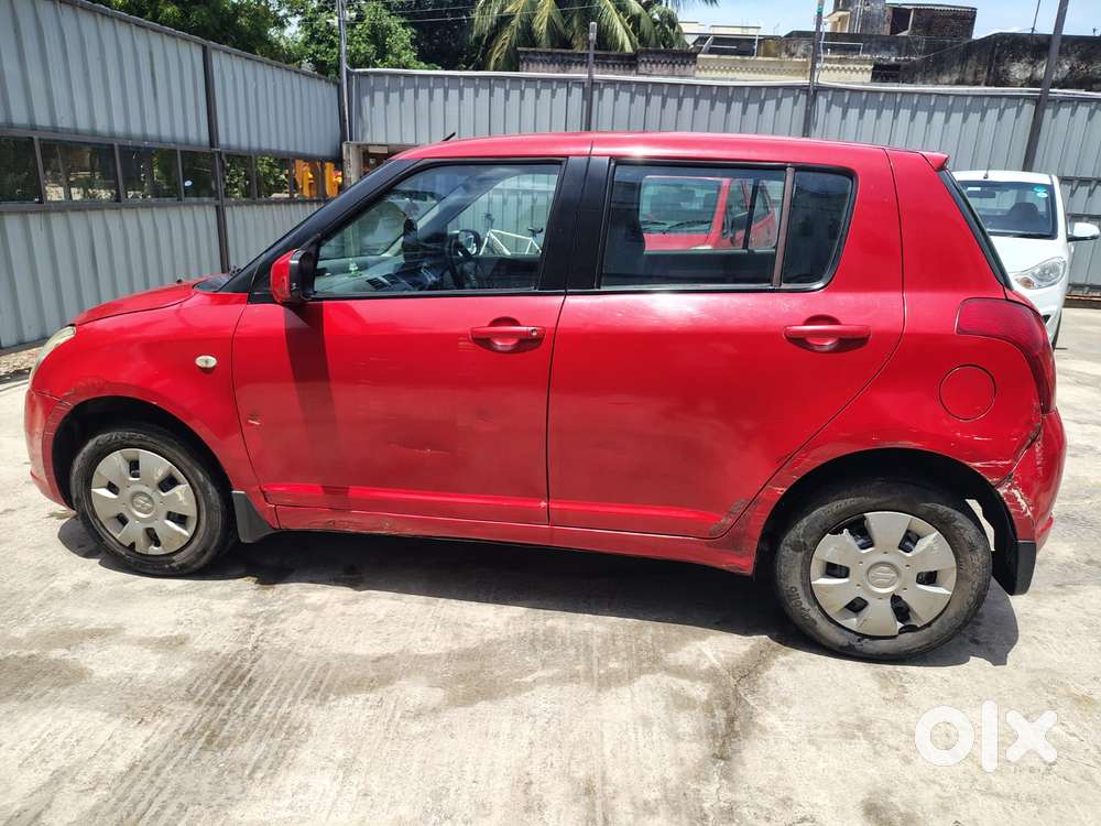 Maruti Suzuki Swift 2004-2010 Vxi Bsiv, 2006, Petrol