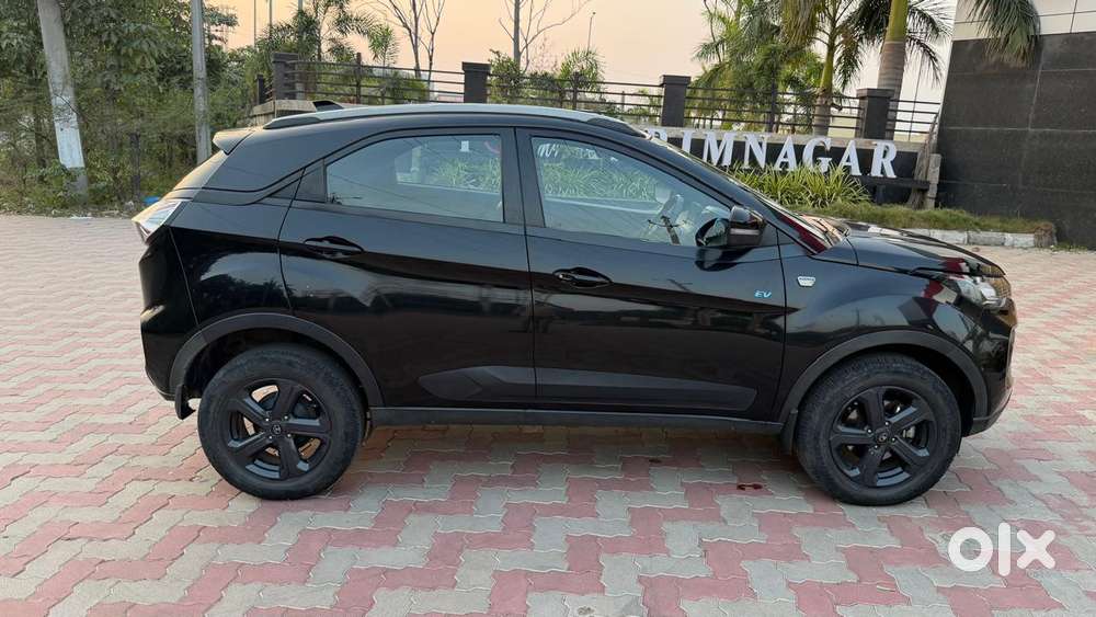 Tata Nexon Ev Xz Plus Lux Dark Edition, 2022, Electric