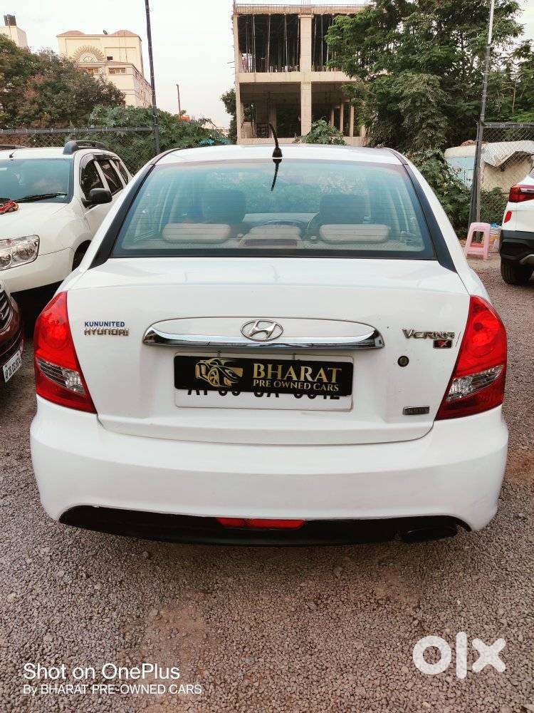 Hyundai Verna Crdi Vgt Sx 1.5, 2010, Diesel