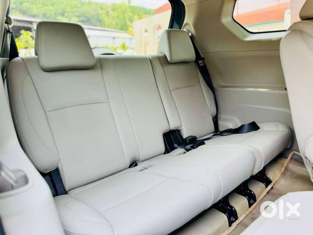 Mahindra Marazzo M8, 2019, Diesel