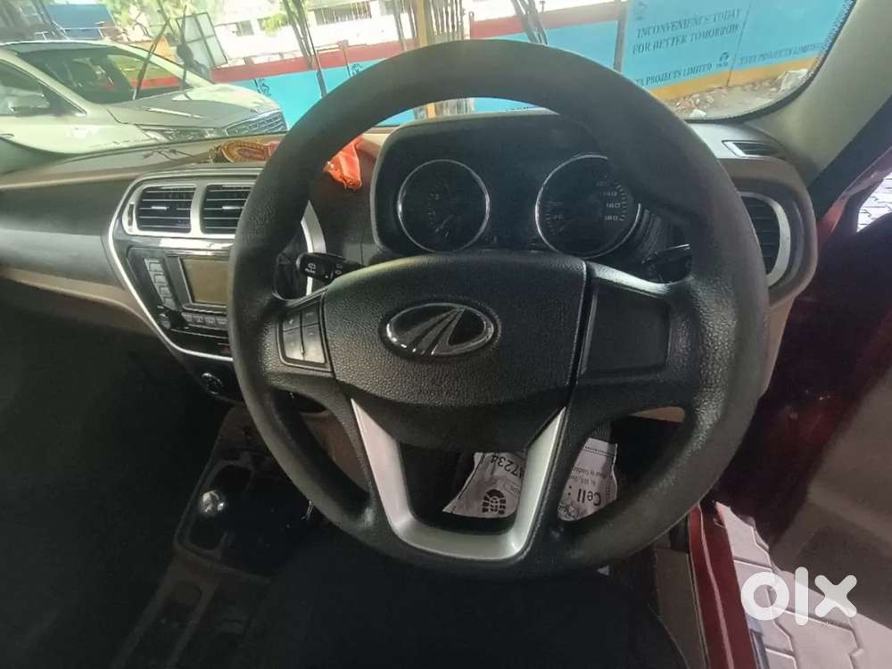 Mahindra Tuv 300 T8 Plus Amt, 2020, Diesel