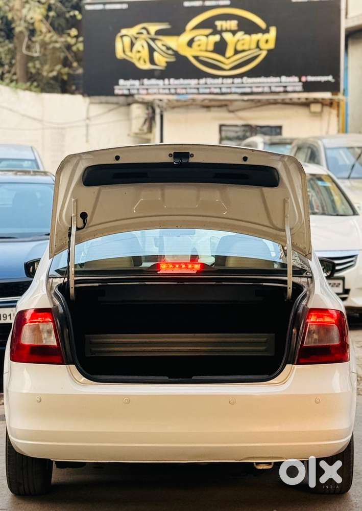 Skoda Rapid Elegance 1.6 Mpfi At, 2015, Petrol