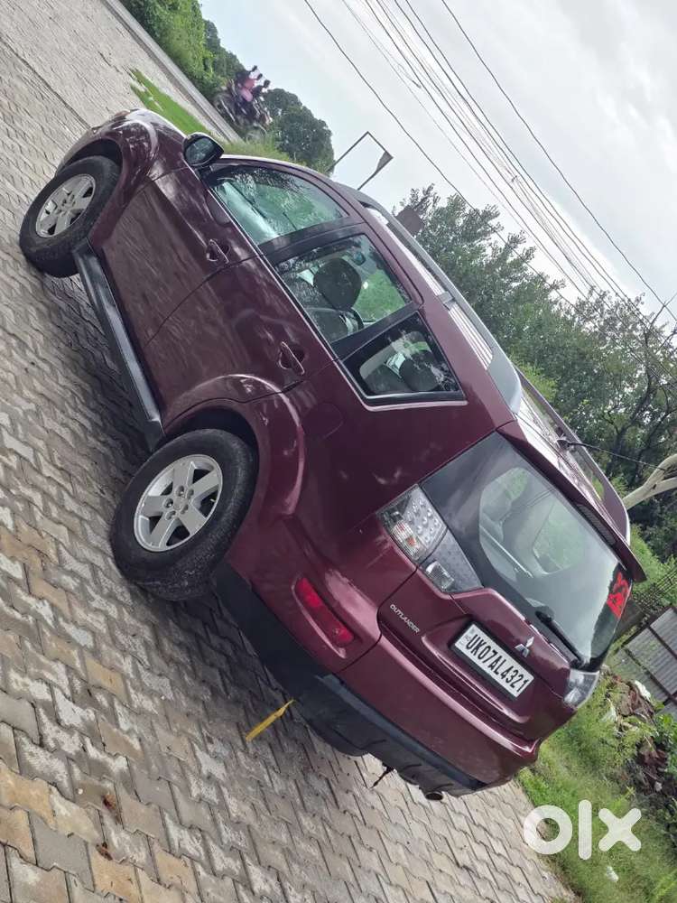 Mitsubishi Outlander 4x4 Automatic Validity 2031 Tak