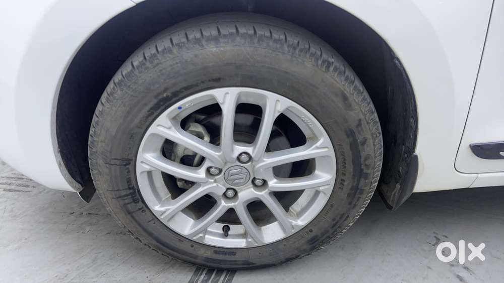 Maruti Suzuki Swift 1.3 Zxi, 2022, Petrol