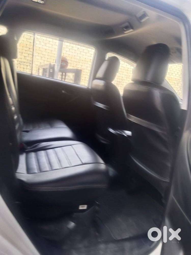 Toyota Innova Crysta 2.4 G Mt, 2022, Diesel