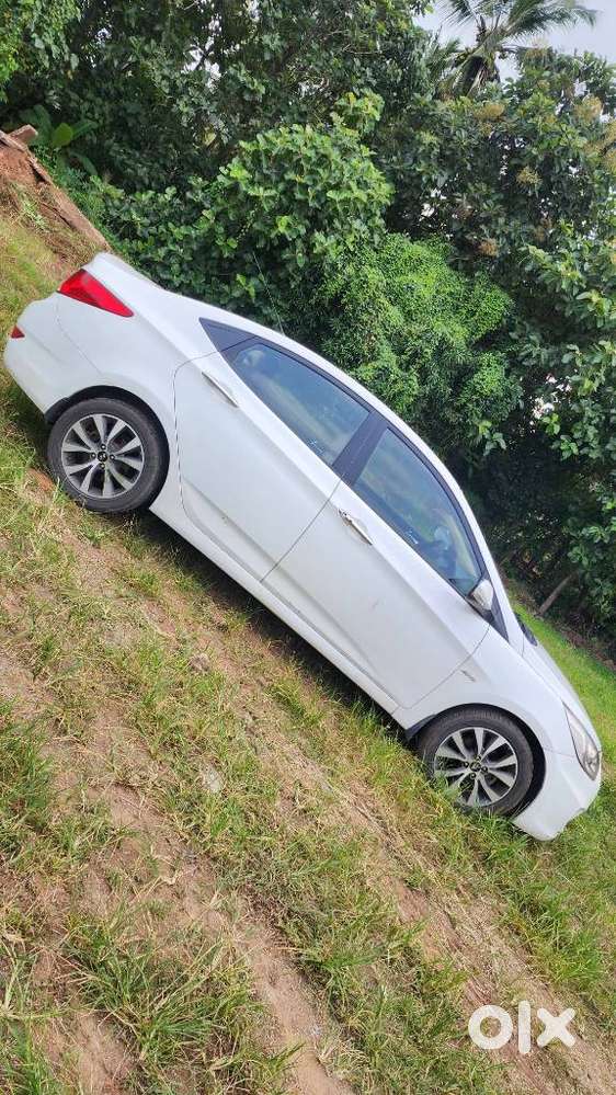 Hyundai Fluidic Verna 1.6 Crdi Sx Automatic, 2013, Petrol