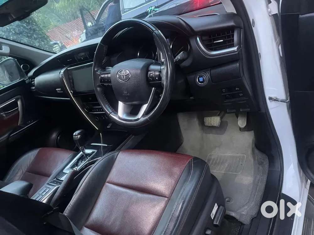 Toyota Fortuner Legender 2023 Diesel Well Maintained