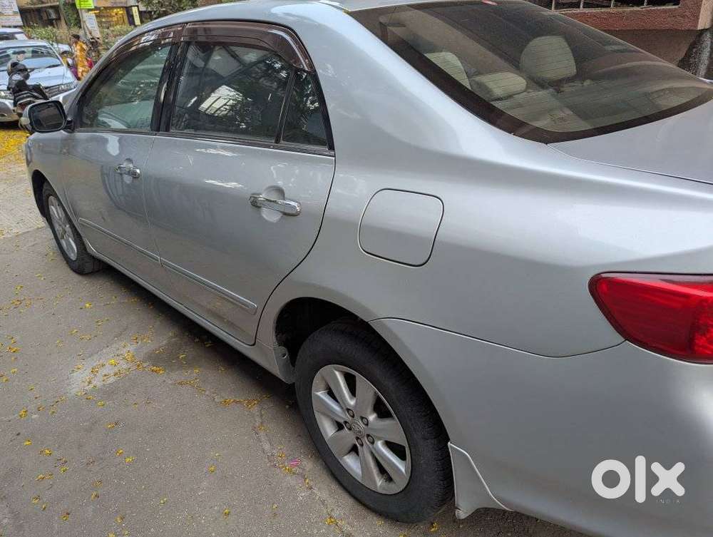 Toyota Corolla Altis 2010-2013 1.8 J, 2010, Petrol