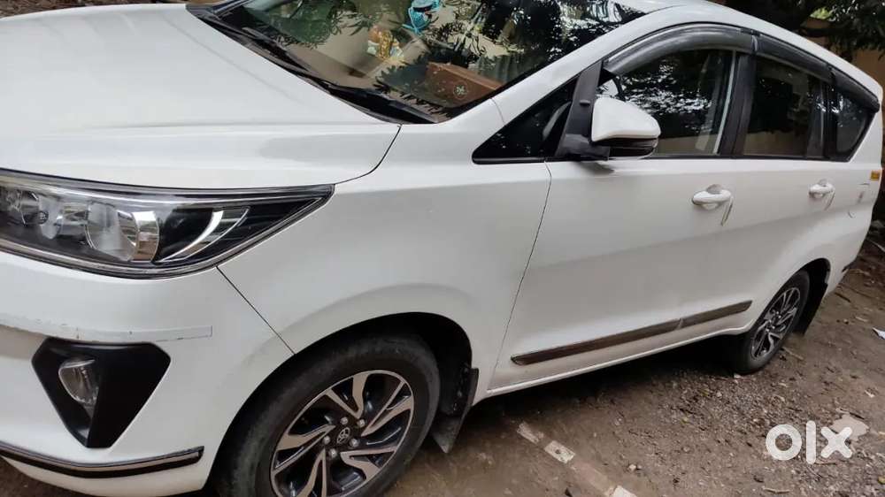 Toyota Innova Crysta 202 Diesel 135000 Km Driven