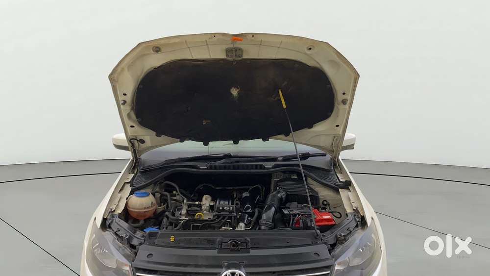 Volkswagen Vento 2010-2013 Petrol Highline At, 2014, Petrol