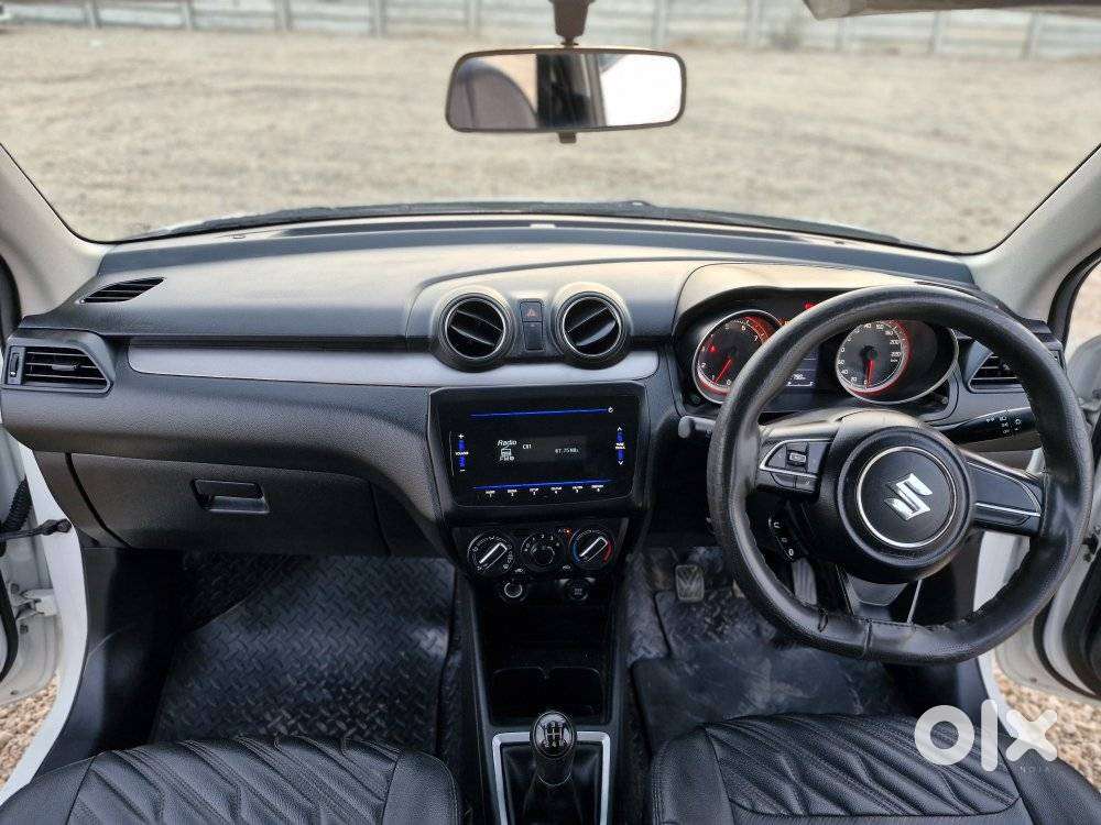 Maruti Suzuki Swift Vxi + Manual, 2021, Petrol