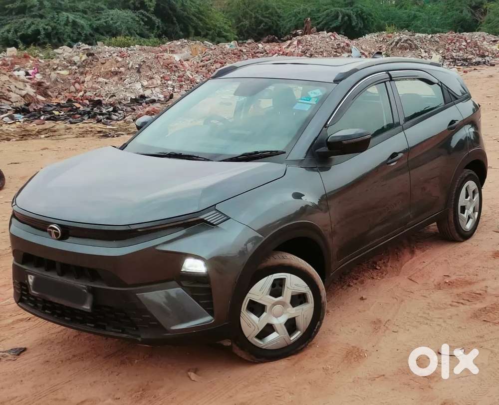 Tata Nexon Smart Plus S 1.2 Revotron Petrol 5 Mt, 2024, Petrol