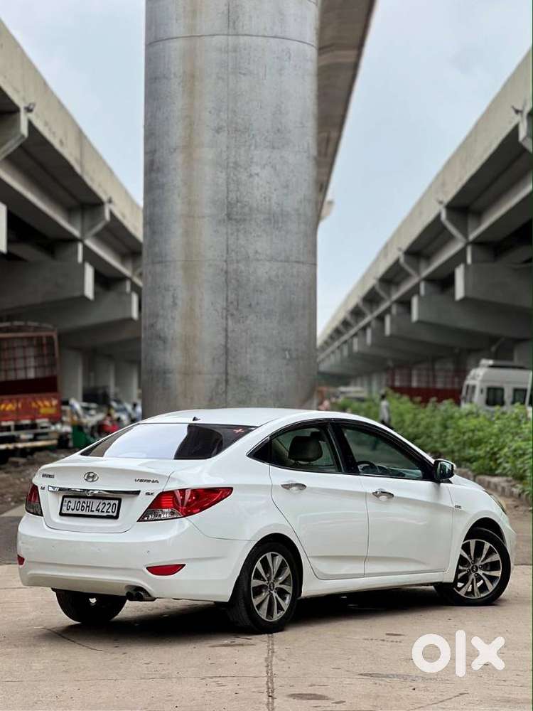 Hyundai Verna Crdi Vgt Sx 1.5, 2014, Diesel