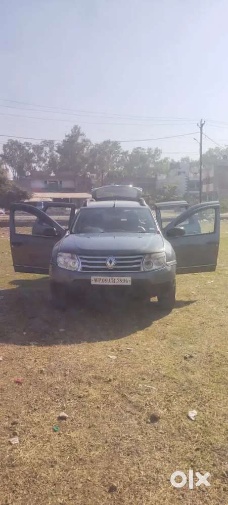 Renault Duster 2015 माडल, डीजल, सेकंड ऑनर,पावर विंडो,पावर स्टेरिंग,