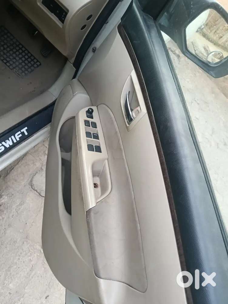 Good Condition Vxi Top Model 2017 Modal