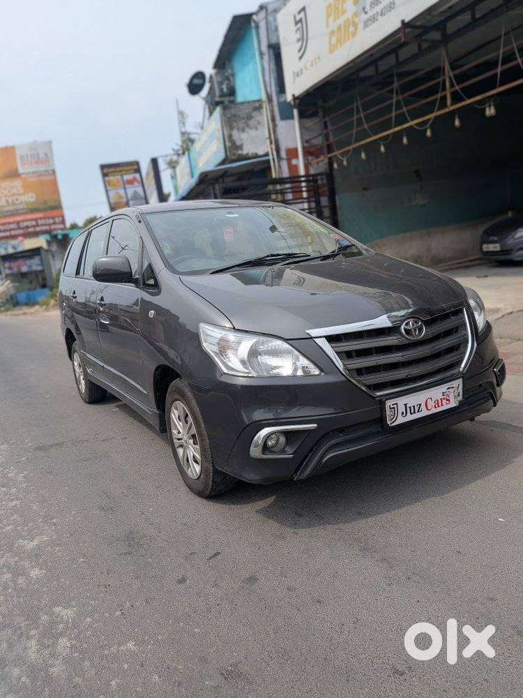 Toyota Innova 2.5 G (diesel) 8 Seater, 2016, Diesel