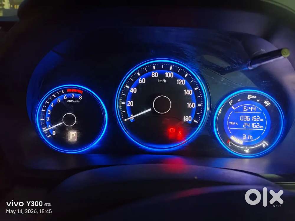 Honda Amaze 2017 Vx Cvt Automatic Top End Model