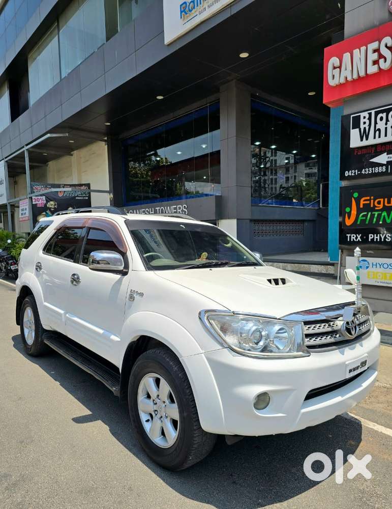 Toyota Fortuner, 2011, Diesel