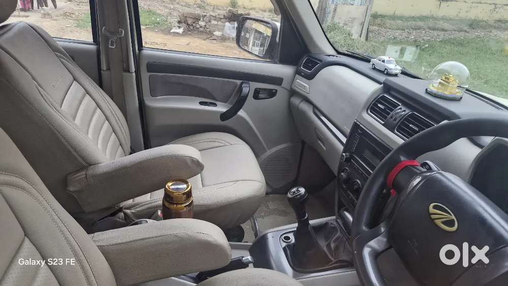 S8 Mahindra Scorpio 2.2 S7 2014