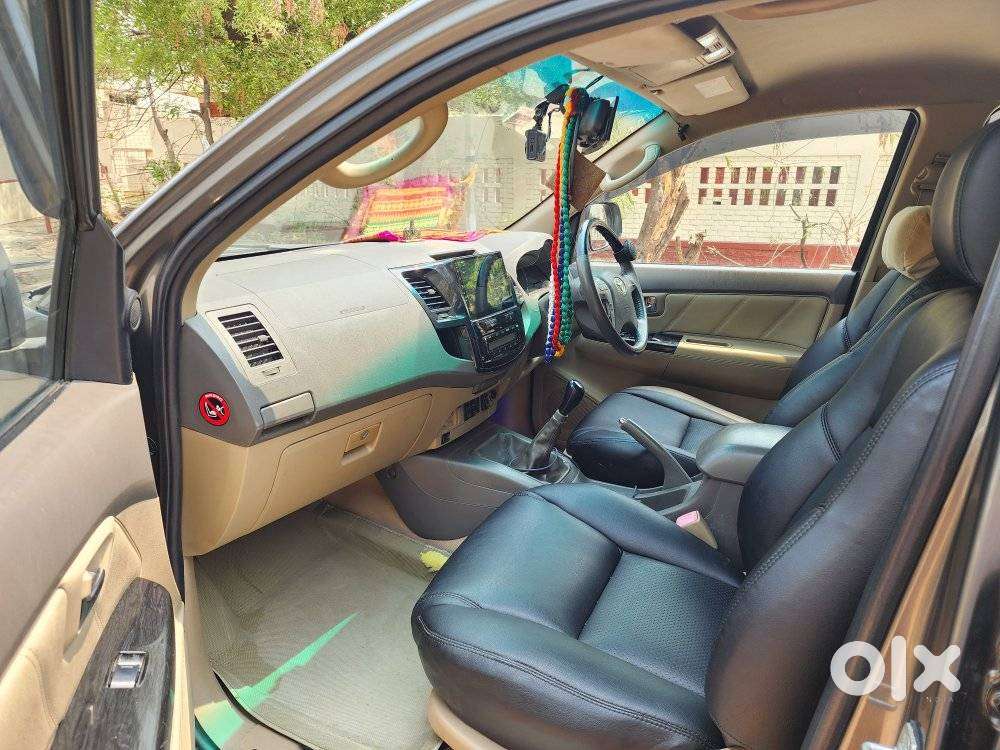 Toyota Fortuner 3.0 4x2 Mt, 2012, Diesel