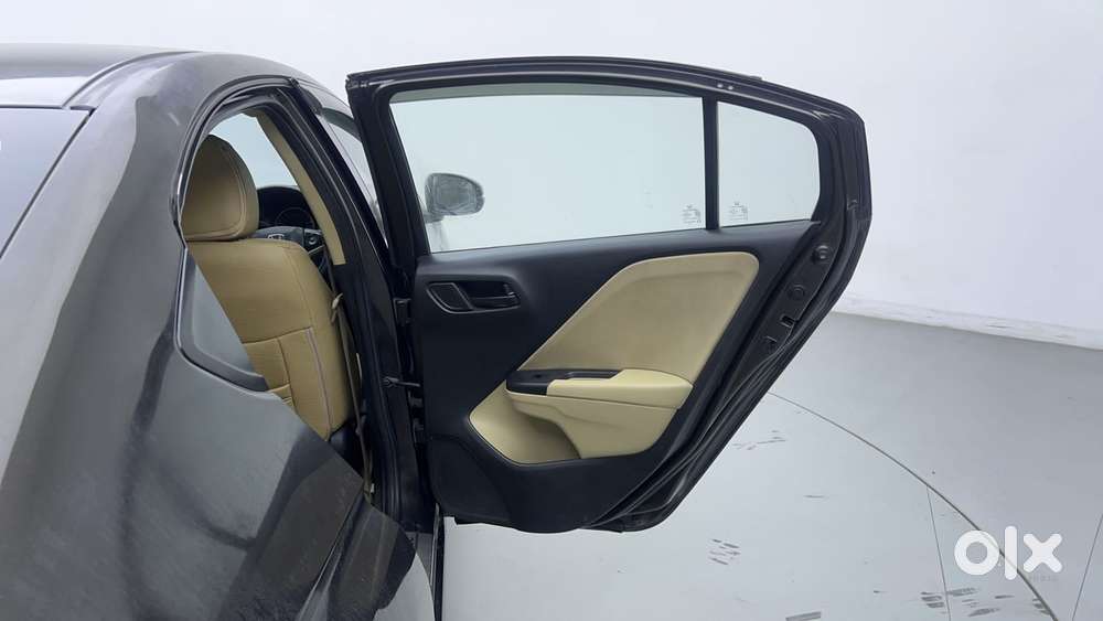 Honda City I-vtec Sv, 2015, Petrol