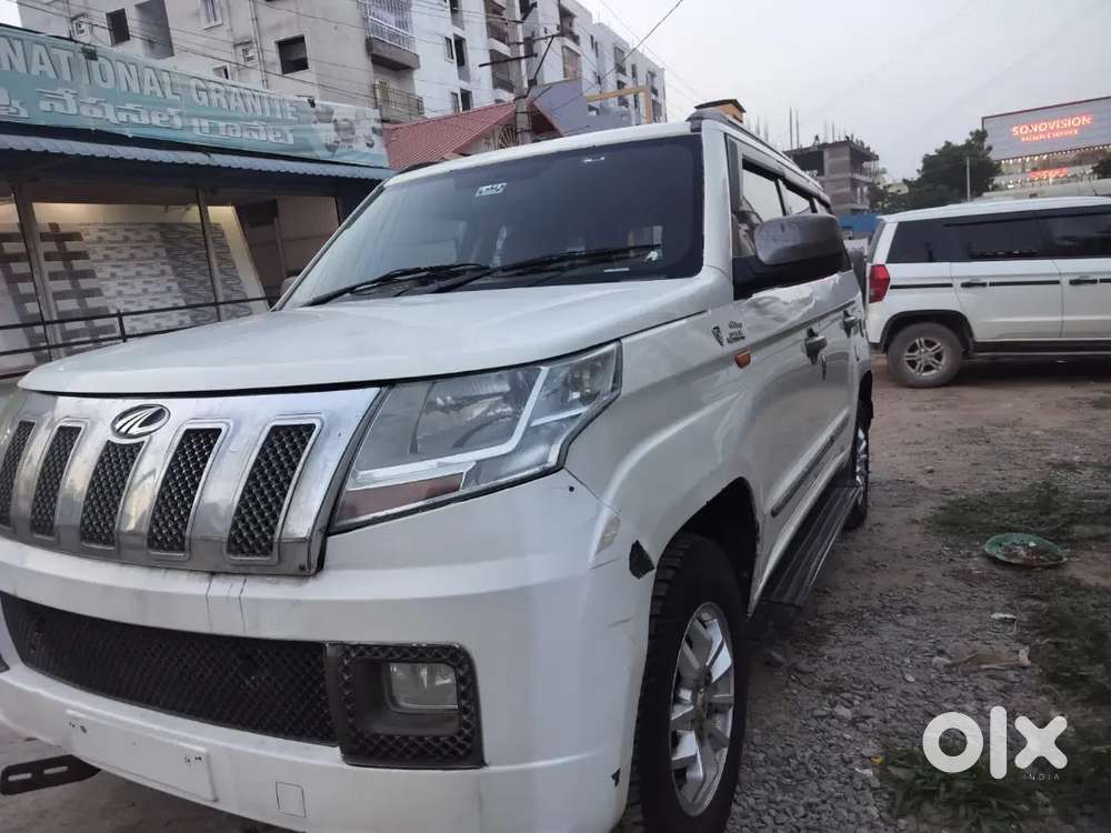 Mahindra Tuv 300 2017