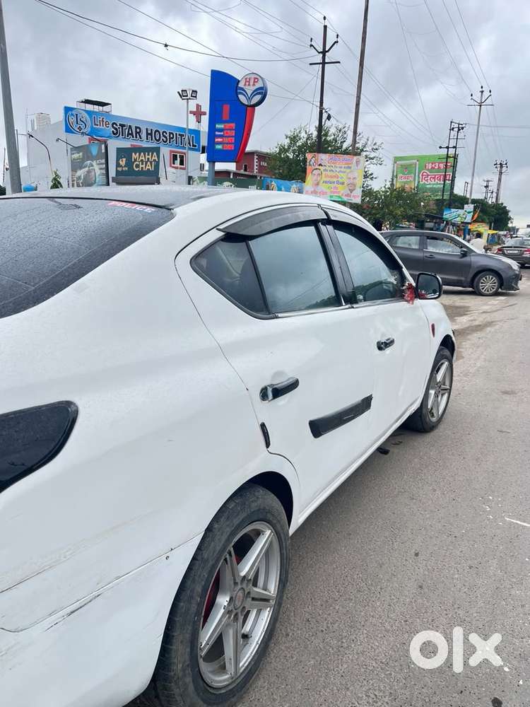 Nissan Sunny Petrol 2013